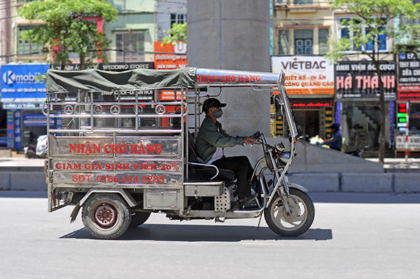 Văn bản cũng thông tin, Sở GTVT đã có tờ trình, UBND thành phố đã có văn bản giao cho Sở Tư pháp thẩm định, hiện nay Sở Tư pháp đang lấy ý kiến liên ngành để hoàn chỉnh việc thẩm định trình UBND thành phố. (Ảnh: Baodoisongphapluat)