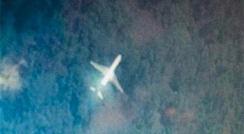 3. Máy bay MH370 mất tích: Một trong những bí ẩn lớn nhất thế kỷ 21, máy bay của Malaysia Airlines biến mất vào năm 2014 và vẫn chưa được tìm thấy, với không có bằng chứng xác thực về nguyên nhân.