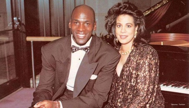 Jordan có ba người con với người vợ đầu Juanita Vanoy. Hai người kết hôn vào năm 1989. Năm 2006, ông chi đến 168 triệu USD cho thỏa thuận ly hôn với Vanoy. Ảnh: Republic World.