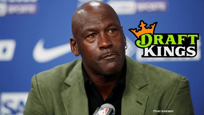 Hôm 2/9, nền tảng thể thao giả tưởng DraftKings thông báo tỷ phú bóng rổ nắm giữ cổ phần trong công ty với vai trò cố vấn đặc biệt. Giá cổ phiếu công ty tăng 12% ngay sau đó. Ảnh: Fox Business.