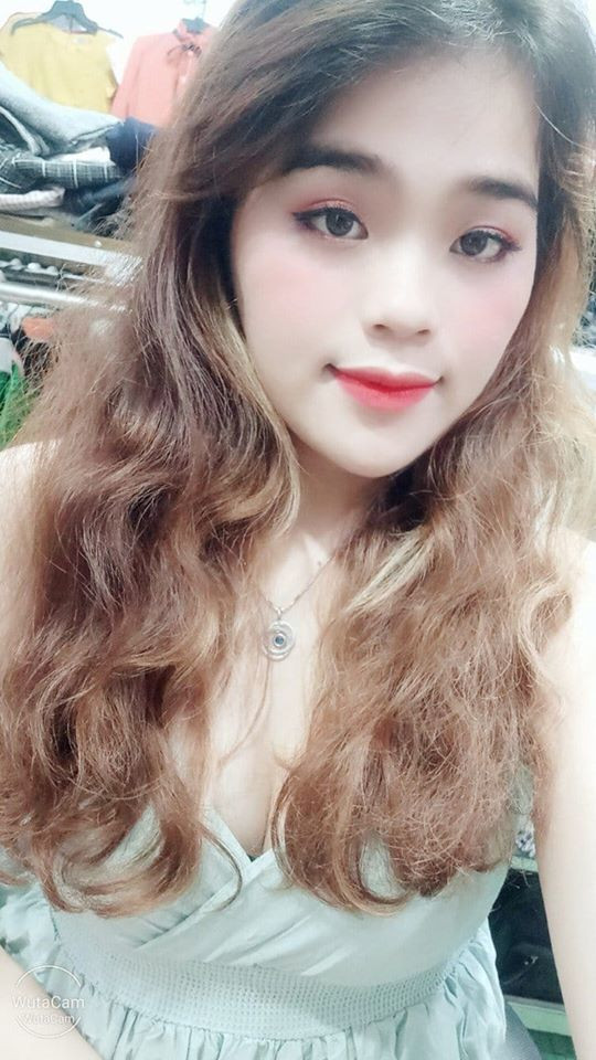 Cũng vì nghèo nên cô không có tiền chữa bệnh khiến hàm răng bị biến dạng. Xúc động trước lời chia sẻ của Ngân Thảo, Ngô Kiến Huy đã hứa tài trợ toàn bộ số tiền chữa răng cho cô nàng. Hiện tại, Ngân Thảo vẫn chưa có bất cứ phản hồi gì về phong cách ăn mặc của mình. Hiện tại sự việc này vẫn đang gây xôn xao cộng đồng mạng.