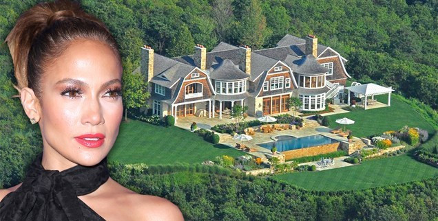 Jennifer Lopez và hôn thê Alex Rodriguez đang cùng nhau nghỉ hè tại biệt thự 10 triệu USD ở Water Mill, Hamptons, một trong những khu đắt đỏ nhất ở New York. Ảnh: Daily Mail.