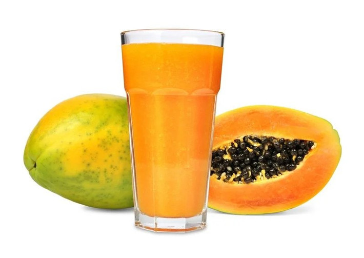 Nước ép đu đủ: Nước ép đu đủ hỗ trợ tiêu hóa, bổ sung vitamin và giúp đào thải các độc tố ra khỏi cơ thể. Đu đủ còn giúp bảo vệ mắt và thận, đồng thời phòng ngừa nhiều loại bệnh.