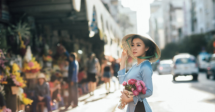 Tháng 8 âm lịch: Trời sinh những người sinh vào tháng 8 âm lịch thường có tính cách lạc quan, vui vẻ, luôn có mục tiêu sống rõ ràng và không ngừng cố gắng, nỗ lực vươn lên khó khăn. Người sinh vào tháng này lúc trẻ gặp nhiều thất bại, nhưng họ không bao giờ nản lòng, luôn lấy bài học vấp ngã làm động lực để thay đổi bản thân, phấn đấu tìm sự hoàn hảo trong tương lai.