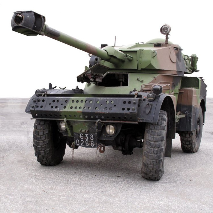 Khẩu pháo trên nóc xe Humvee được xác định là khẩu pháo 90mm D921 từng được sử dụng trên xe bọc thép trinh sát Panhard AML do Pháp sản xuất từ những năm 60 của thế kỷ trước. Nguồn ảnh: Defence.
