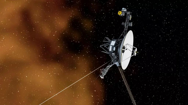 Vị trí hiện tại của Voyager 1 cách Trái Đất tận 23,3 tỉ km. trở thành vật thể nằm xa nhất do con người tạo ra. Tuy nhiên mới đây con tàu này dường như đang nhầm lẫn một cách bí ẩn về vị trí của nó trong không gian.