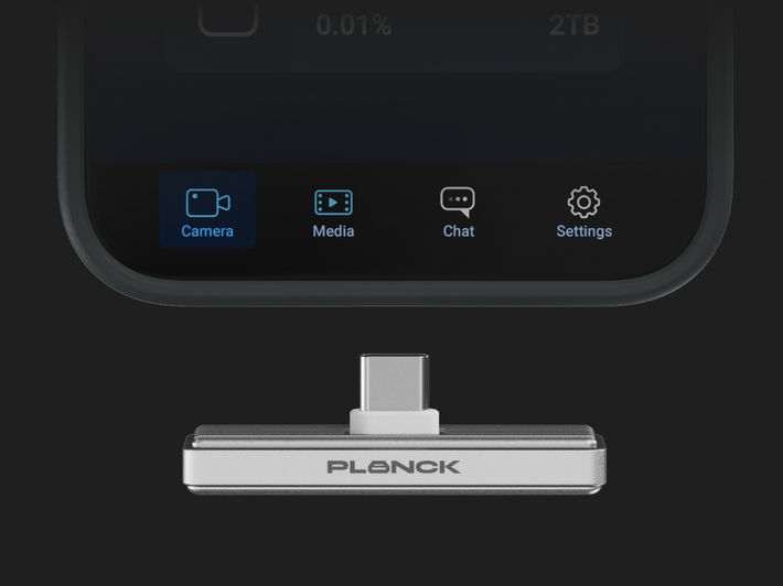 Planck SSD chỉ nặng 10 gram, có khả năng chống nước và chịu được rơi từ độ cao 3 m.(Ảnh: Prelaunch.com)