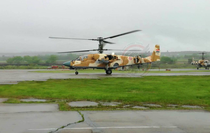 Cụ thể, sau một thời gian ngắn phục vụ, các trực thăng tấn công Ka-52 đều gặp vấn đề với động cơ, hệ thống dẫn đường, hệ thống bay đêm... Chúng bị cho là không đáng tin cậy và có thể dẫn tới tai nạn trong các tình huống bay đêm hoặc bay trong điều kiện phức tạp. Nguồn ảnh: Defence.