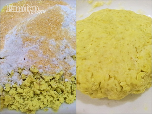 Bước 5: Cho vào khoai 100 gr bột nếp + 50 gr đường, đảo đều rồi nhào thành một khối bột mịn.