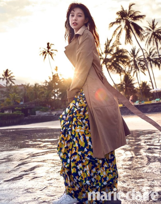 Người đẹp mơ mộng yêu kiều trên tạp chí Marie Claire.