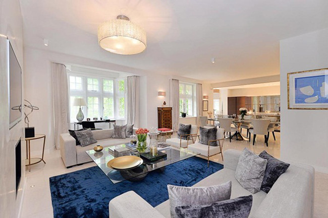 Những căn nhà cao cấp tại London thường có mức giá 5 triệu bảng Anh (khoảng 144,5 tỷ VNĐ). Hầu hết khách hàng là những doanh nhân giàu có đến từ Châu Á, Châu Phi.