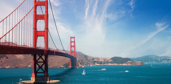 3. San Francisco, California, Mỹ Thành phố San Francisco có nhiều không gian công cộng và địa điểm du lịch rẻ giật mình . Du khách có thể lựa chọn tới công viên Cổng vàng, phố Lombard và khu Chinatown. Khách sạn ở đây cũng có nhiều mức giá khác nhau, phù hợp với những người có kinh phí eo hẹp.