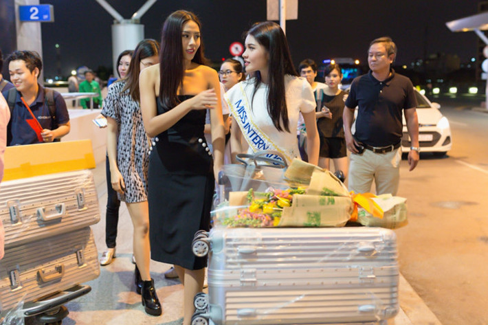 Thời gian qua, Nguyễn Thị Loan là người đảm nhận vai trò huấn luyện catwalk, kỹ năng sân khấu của Thuỳ Dung.