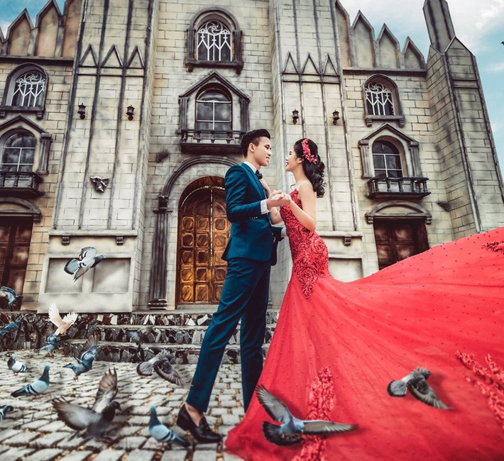 Thùy Phương chia sẻ cô và Ngọc Hải chụp ảnh cưới vào ngày 8/12 vừa qua tại Vinh, Nghệ An. Cả hai đều thích phong cách đơn giản, không quá cầu kỳ. Họ mong muốn đó đều là những khoảnh khắc tự nhiên, hạnh phúc.