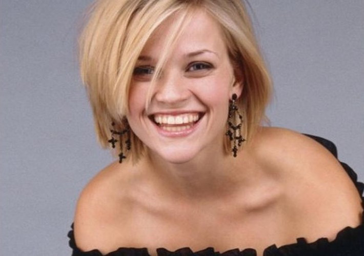 Reese Witherspoon lại "nữ tính" hơn Angelina Jolie khi cô yêu thích ...