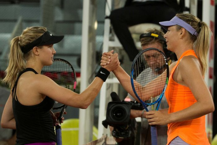 Bouchard bị người hâm mộ chân chính ghét bỏ vì sự thù địch dành cho đàn chị Sharapova. Hồi tháng tư, ngay trước khi Sharapova trở lại thi đấu sau án cấm do dương tính với doping, Bouchard tuyên bố tay vợt Nga là "kẻ gian lận" và "nên bị cấm thi đấu cả đời". Đáp lại chỉ trích này, Sharapova nói cô không bận tâm và đặt bản thân lên trên những nhận xét đó. Sau chiến thắng trực tiếp trước Sharapova ở Madrid Open, Bouchard tỏ ra rất hả hê.