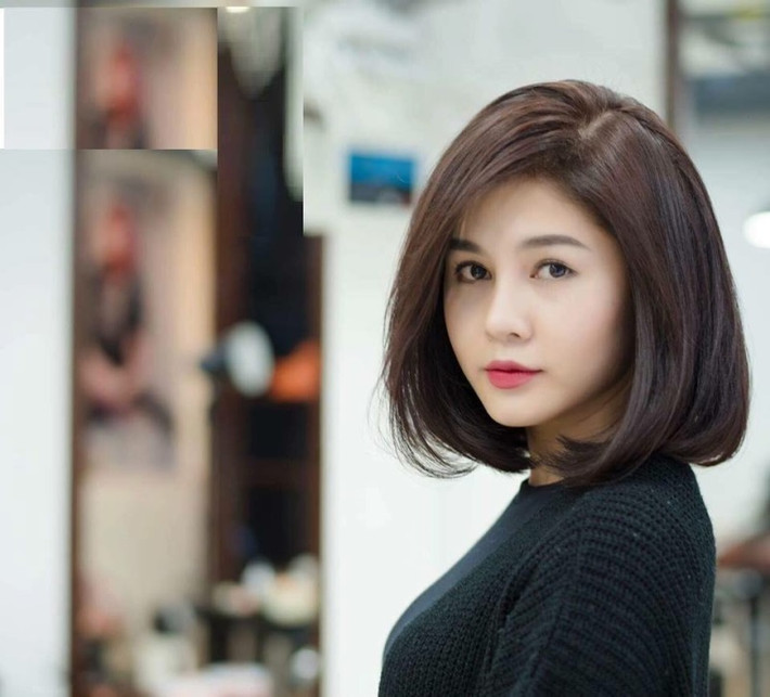 Nếu sở hữu khuôn mặt dài, bạn nên bấm phồng chân tóc và chỉ cần uốn cúp nhẹ để tạo cảm giác tròn trịa, bầu bĩnh - Ảnh: Internet