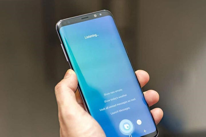 Trợ lý giọng nói Google Assistant được thiết kế nút riêng trên Galaxy S8. Sẽ rất tuyệt nếu G9 có thể trang bị nút (cảm ứng) chuyên dụng trên G9 với tác vụ mới như để kích hoạt trợ lí này.