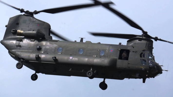 Phía Taliban thông tin thêm cho biết, chiếc trực thăng CH-47 đã bị bắn hạ khi đang cố tấn công vào một thành trì cố thủ của Taliban ở khu vực tỉnh Lugar. Nguồn ảnh: Pinterest.