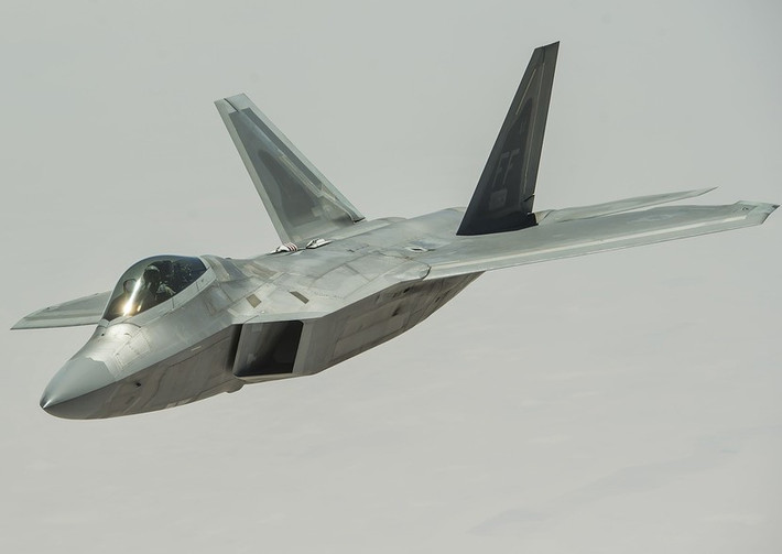 ''Các phi công tiêm kích Iran thậm chí còn không biết rằng các máy bay F-22 đang ở ngay bên cạnh''.
