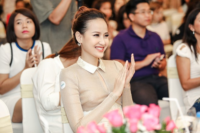 Trước đó, cô gây ấn tượng tại cuộc thi The Face mùa đầu tiên.