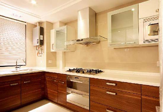 Phong thủy phòng bếp chiếm vị trí quan trọng trong tổng thể phong thủy nhà ở. Nếu nhà bếp không có cửa sổ sẽ không đủ ánh sáng, không có cửa sổ sẽ bí khí lâu ngày tích tụ tạo thành uế khí. Nguồn ảnh: Sohu.com.