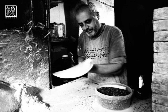 Thợ làm bánh mì ở Damascus.
