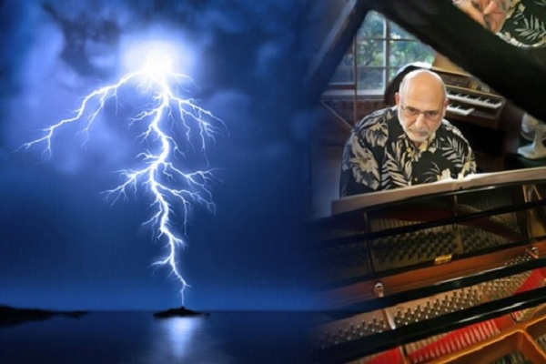 Ông Tony may mắn thoát chết sau khi bị sét đánh. Sau khi tỉnh lại, Tony bỗng dưng có cảm hứng với đàn piano và âm nhạc. Ông đã mua một cây đàn và bắt đầu sáng tác những giai điệu tuyệt với dù chưa từng học chơi piano trước đó.