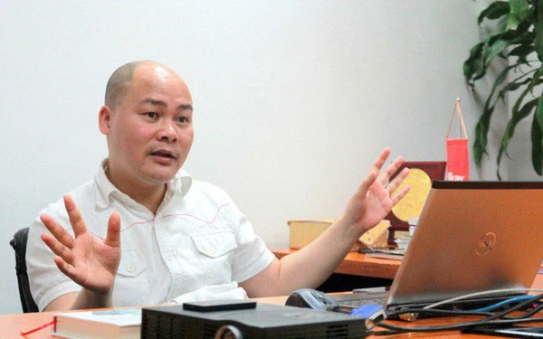 Ông Nguyễn Tử Quảng từng chia sẻ trong một bài phỏng vấn rằng để sản xuất được smartphone tại Việt Nam, BKAV phải nỗ lực hơn gấp nhiều lần những gì mà các hãng sản xuất lớn như Samsung hay Apple phải bỏ ra.