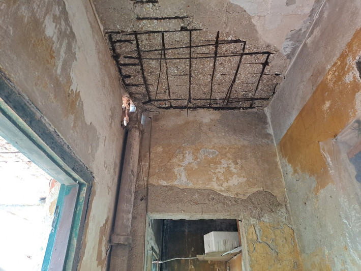 Gia đình ông Điển cũng là công nhân của Công ty và đã sinh sống ở đây mấy chục năm rồi. Sau đó Công ty tổ chức thanh lý và hiện tại sở hữu nhà thuộc các hộ dân.