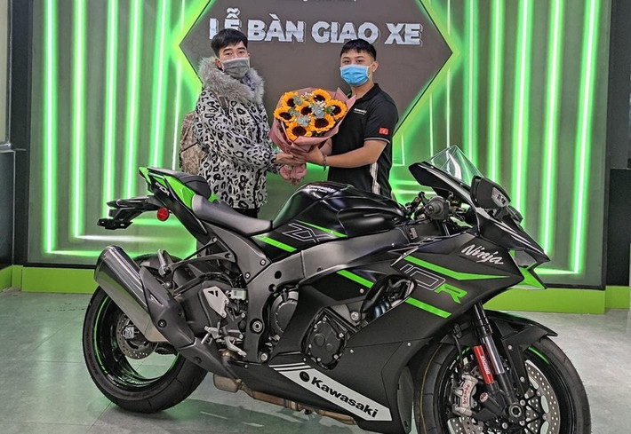 Ngày 8/1/2022, Nam đi đến TP Vĩnh Yên mua 1 điện thoại iPhone và đến Showroom Thưởng Motor (TP Hà Nội) mua 1 xe môtô phân khối lớn nhãn hiệu Kawasaki trị giá 680 triệu đồng và chi tiêu cá nhân. Sau đó, Nam đến thị xã Phổ Yên, tỉnh Thái Nguyên thuê phòng trọ để lẩn trốn. Đến ngày 9/1/2022, Nam bị lực lượng công an bắt giữ tại tỉnh Thái Nguyên.