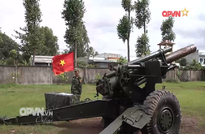 Việc pháo kéo M114 xuất hiện trong giáo trình huấn luyện cho các cán bộ làm nhiệm vụ trực tiếp huấn luyện ở Lữ đoàn pháo binh 6, cho thấy M114 vẫn đang được sử dụng và có trong biên chế chính thức tại lữ đoàn. Bên cạnh đó, nhiều khả năng các đơn vị pháo M114 của Lữ đoàn pháo binh 6 vẫn đang trong tình trạng sẵn sàng chiến đấu sau nhiều năm đưa vào trang bị. Nguồn ảnh: QPVN.
