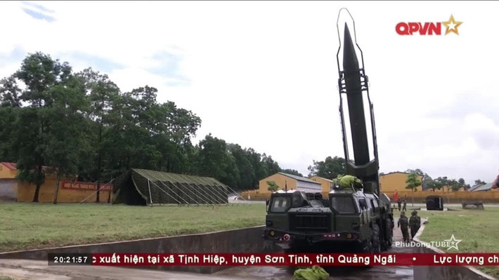 Tuy nhiên, với khả năng mang theo đầu đạn nhiệt hạch có sức nổ từ 5 cho tới 80 kiloton, độ lệch mục tiêu khoảng 400 mét là hoàn toàn không có nghĩa lý gì do sức nổ của đầu đạn cỡ này là quá lớn. Nguồn ảnh: QPVN.