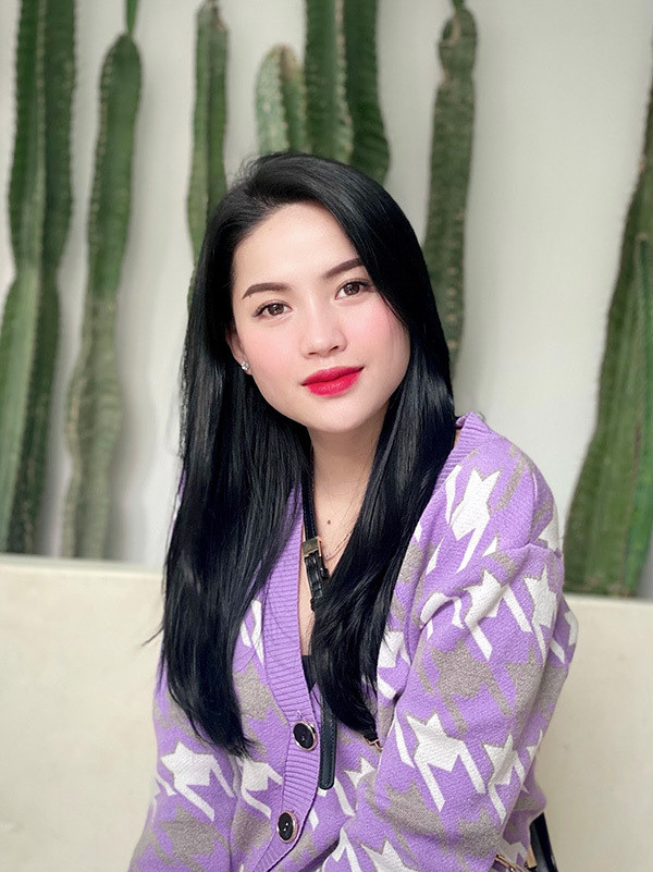 Cô còn cho biết thêm, việc review quán ăn chỉ là "công việc thêm" do trong quá trình review sản phẩm cần đợi thời gian trải nghiệm.