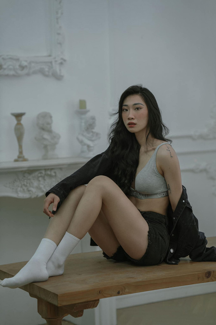 Bộ ảnh được Nguyệt Anh thực hiện từ khá lâu nhưng tới tận bây giờ mới khoe với người hâm mộ.