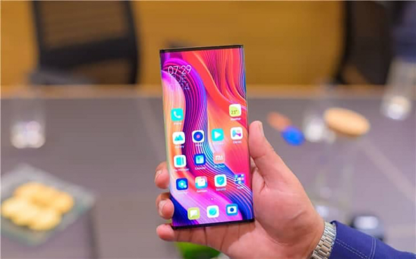 Cộng thêm công nghệ camera hiện đại, chiếc smartphone này xứng đáng đang được cộng đồng yêu công nghệ mong ngóng nhất đầu năm 2021.