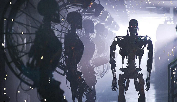 Ý tưởng được đưa vào dự án ARE (Robot tiến hóa tự động), và họ đã tạo ra một hệ thống có khả năng làm được điều đó, với tên gọi RoboFab.