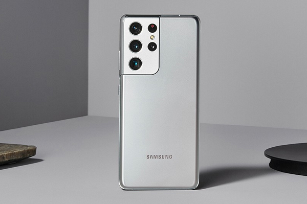 Galaxy S21 Ultra là model cao cấp nhất trong bộ ba Galaxy S21 vừa ra mắt của Samsung. Máy được tinh chỉnh cả về thiết kế, hiệu năng lẫn các tính năng kèm theo. Đây cũng là dòng Galaxy S đầu tiên được trang bị bút Stylus với giả lập Samsung DeX và các tính năng khác.
