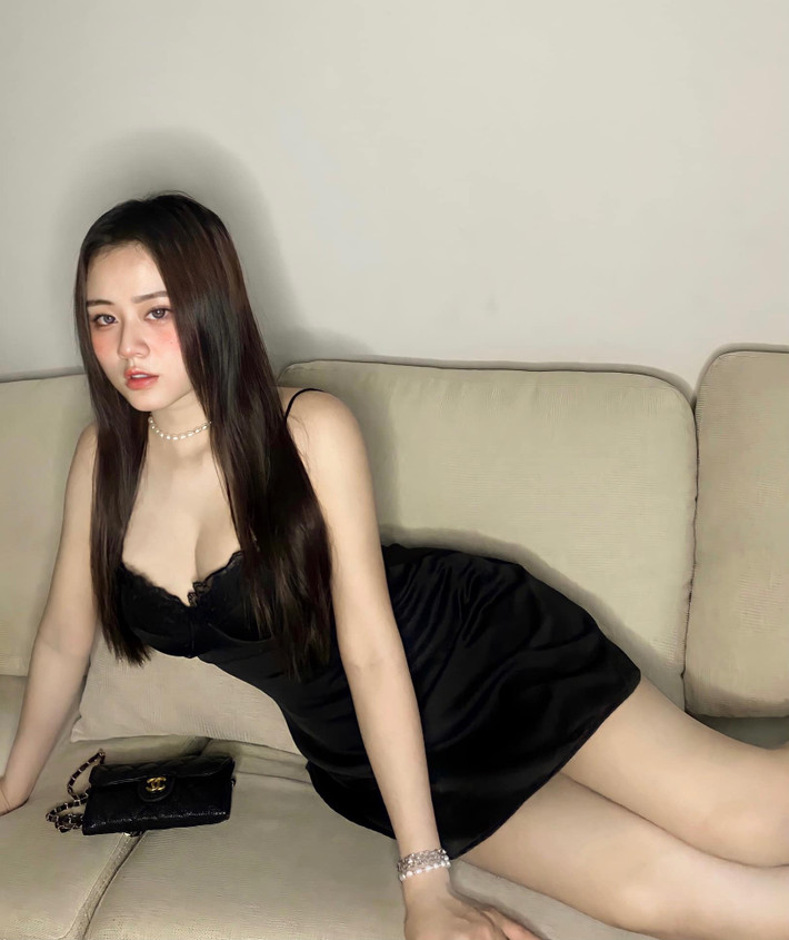 Sở dĩ cô nàng lựa chọn ngành học tiếp viên hàng không là bởi muốn tương lai được đi nhiều nơi, khám phá nhiều điều thú vị.