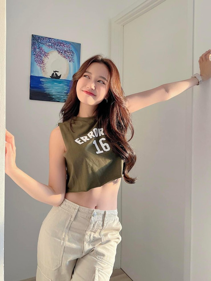 Những năm đầu mới nổi, Nhung Gumiho gắn liền với hình tượng ngây thơ, kẹo ngọt.