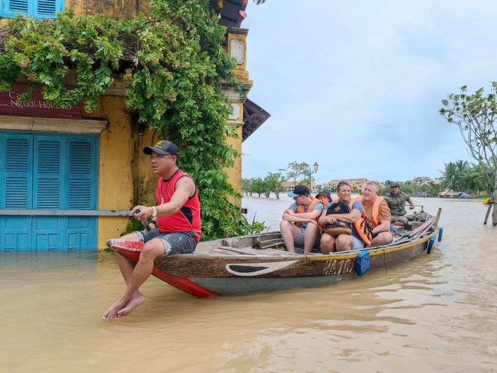 Được biết, nhóm của anh Max Devlieger có hơn 5 thành viên đều đến từ Bỉ. Ảnh: PhunuVietNam