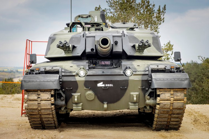 Mặc dù vậy thông tin trên đã bị phía Ukraine bác bỏ, họ khẳng định chiếc Challenger 2 đã có màn thể hiện tốt như nhiều vũ khí khác của Anh đã chứng minh ưu thế vượt trội trên chiến trường.