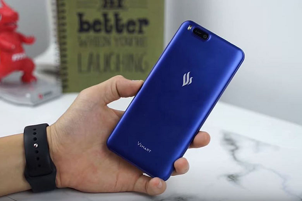 Với mức giá chỉ 600.000 đồng, khó có thể tìm thấy chiếc smartphone nào hỗ trợ mạng 4G rất nhanh. Những nhu cầu giải trí như nghe nhạc, xem video trực tuyến hay đọc báo, gọi video call cũng được nâng tầm.