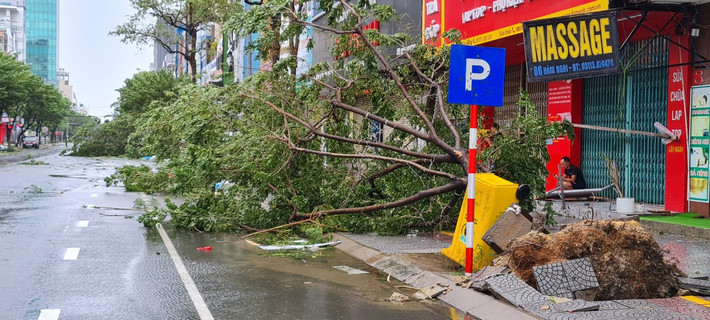 Cường độ gió đo được cao nhất tại Đà Nẵng từ 2-3h, với sức gió đạt từ cấp 9 đến cấp 11.