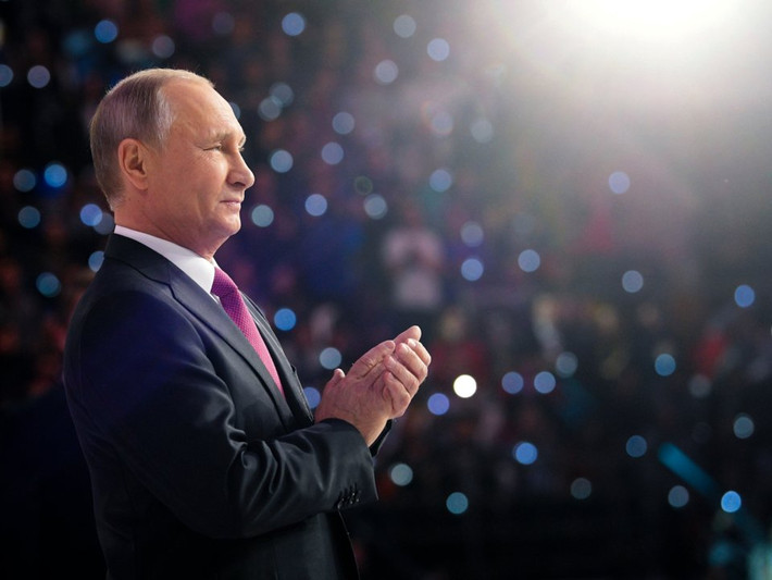 Năm 2000, ông Putin chính thức được người dân Nga lựa chọn làm lãnh đạo của quốc gia này và tiếp tục trải qua thêm 4 nhiệm kỳ tổng thống nữa cho đến tận ngày nay. Nguồn ảnh: BI.