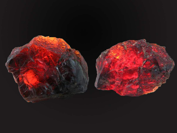 Ngày nay, Painite không còn hiếm có như trước nữa. Tuy nhiên Painite vẫn đứng trong danh sách những loại khoáng sản quý hiểm nhất trên Trái đất. Vì thế mà giá của Painite khá lớn - khoảng 60.000USD/carat (khoảng 1,248 tỷ VND).