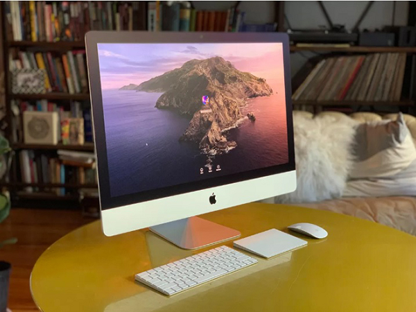 iMac 27 inch dự đoán ra mắt năm 2022 có kiểu dáng và nhiều màu sắc như bản 24 inch, lần đầu tiên được trang bị màn hình miniLED với công nghệ ProMotion, RAM từ 16 GB, bộ nhớ trong SSD từ 512 GB. Ngoài ra, thiết bị mới cũng sẽ tích hợp các cổng HDMI, khe thẻ SD, nhiều cổng USB-C/Thunderbolt.