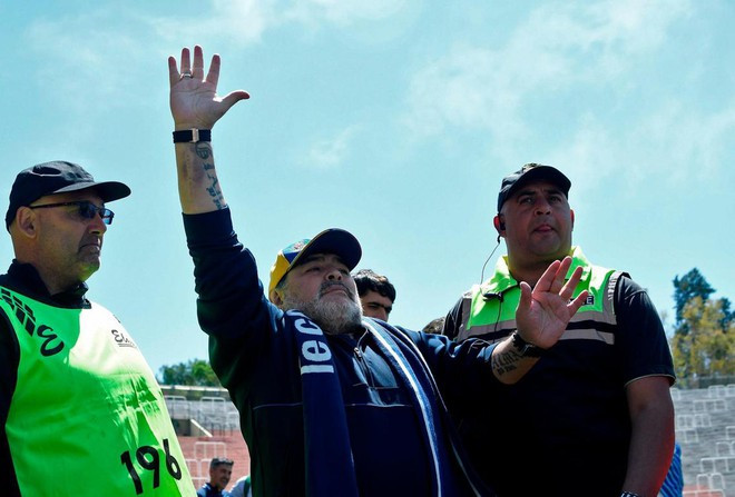 Diego Maradona từng nhận lời sang Việt Nam nhưng sau đó phải hủy vì sức khỏe không cho phép.