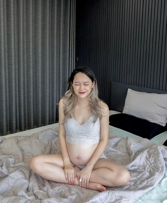 Hai năm sau, Tâm Xíu trở thành Á khôi 2 tại đêm Chung kết "Tài sắc nữ sinh báo chí" của Học viện Báo chí và Tuyên truyền nên lại càng được nhiều người biết đến.