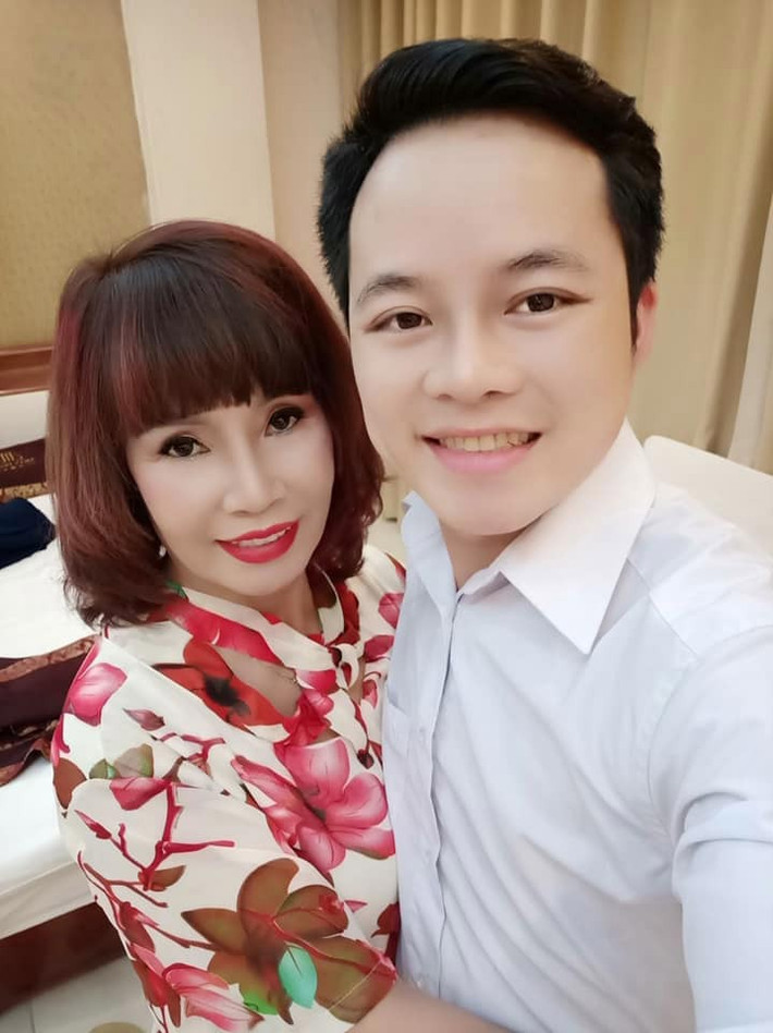 Hơn hai năm sau đám cưới, cuộc sống đời tư của cô Thu Sao và Hoa Cương vẫn rất hạnh phúc.
